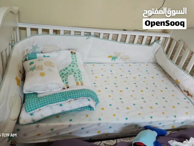 سرير اطفال