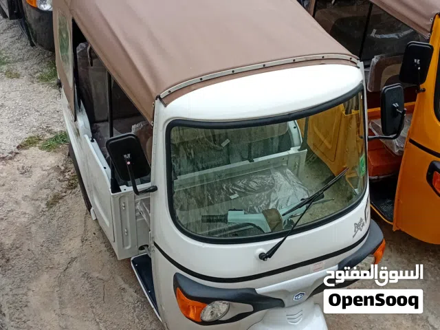 توكتوك بياجو ايطالي فيسبا جديد للايجار شهري في البترون موديل 2026  (230cc ) 0 كيلو متر