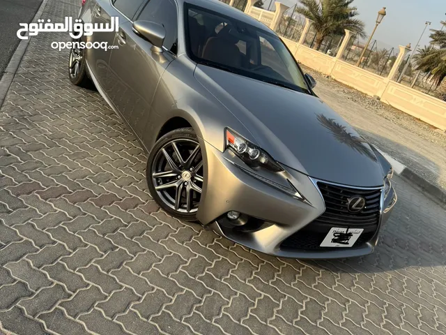 Lexus IS 200t Full Option – No Accident – Excellent Condition