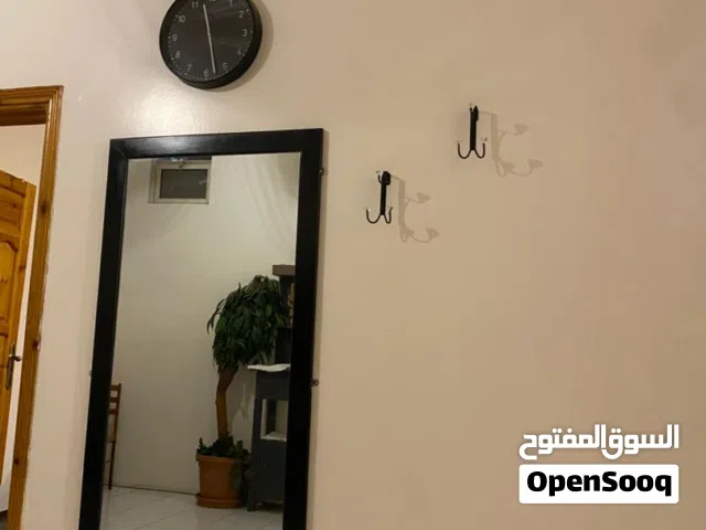 ديكور كامل مرآه مع الساعه و العلاقه