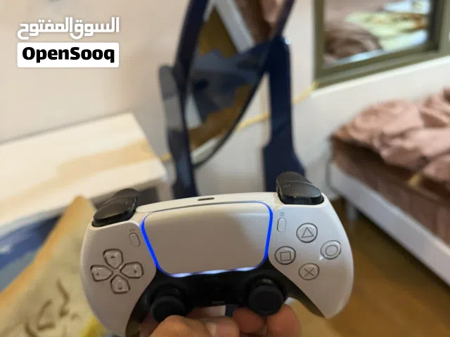 يد تحكم بلايستيشن5 وكالة