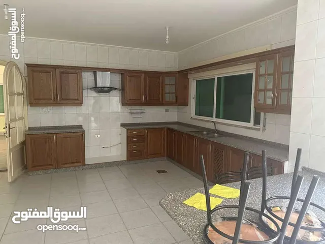305 m2 5 Bedrooms Apartments for Rent in Amman Um El Summaq