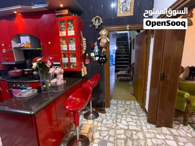 200 m2 More than 6 bedrooms Townhouse for Sale in Basra Other