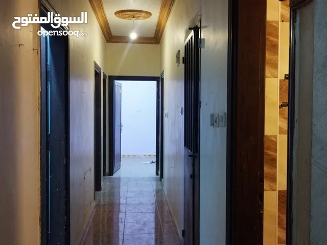 116 m2 4 Bedrooms Apartments for Sale in Zarqa Jabal Tareq