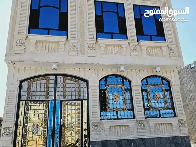 88m2 More than 6 bedrooms Townhouse for Sale in Sana'a Sheikh Zayed Street