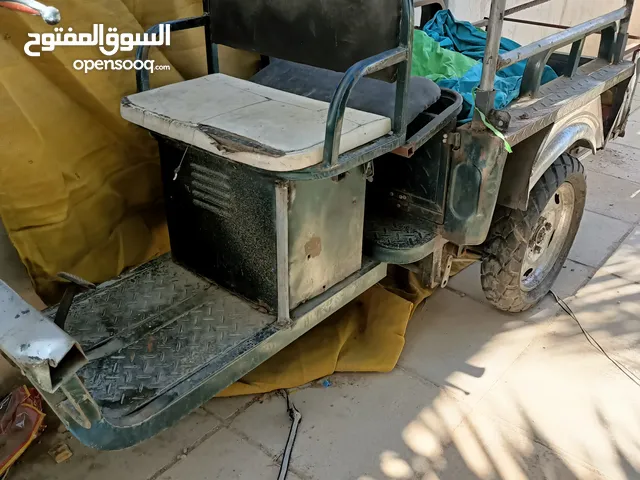 دراجه 3 عجلات مع قلاب مع 2 مقعد ,
