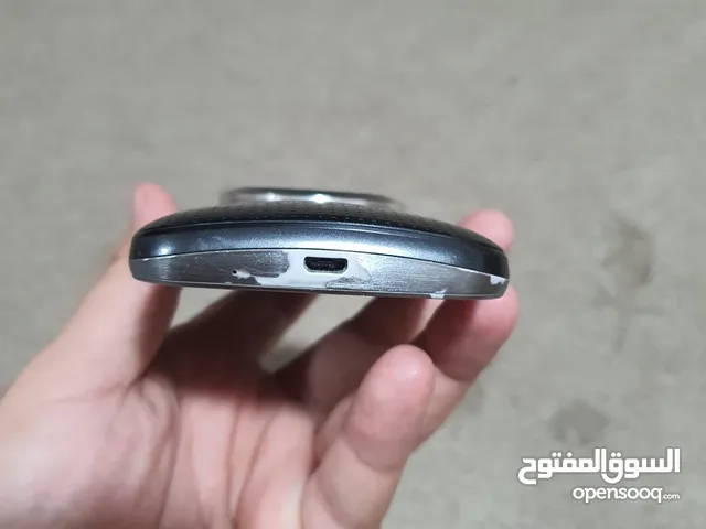 بحاله ممتازه للبيع او البدل Samsung k zoom/ S5 zoom