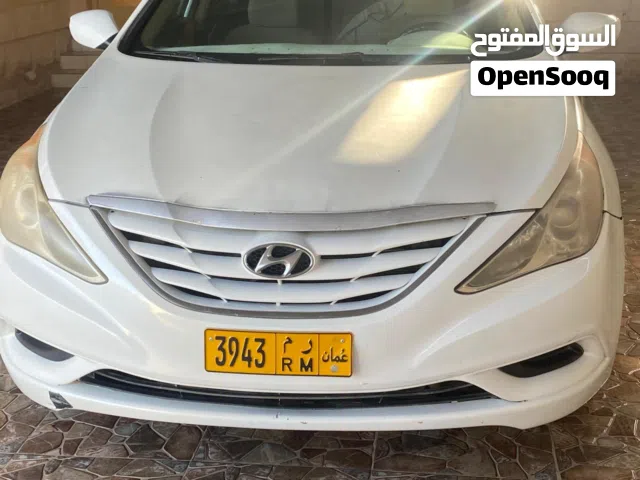 سيارة للبيع من نوع هيونداي