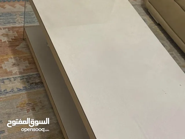 طاوله للصاله