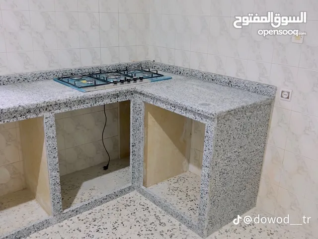 اسطي سراميك ورخام وبرسلان جميع الشغل تسليم مهندس بطرابلس وضواحيها جميع انواع ااسراميك الخدمه با