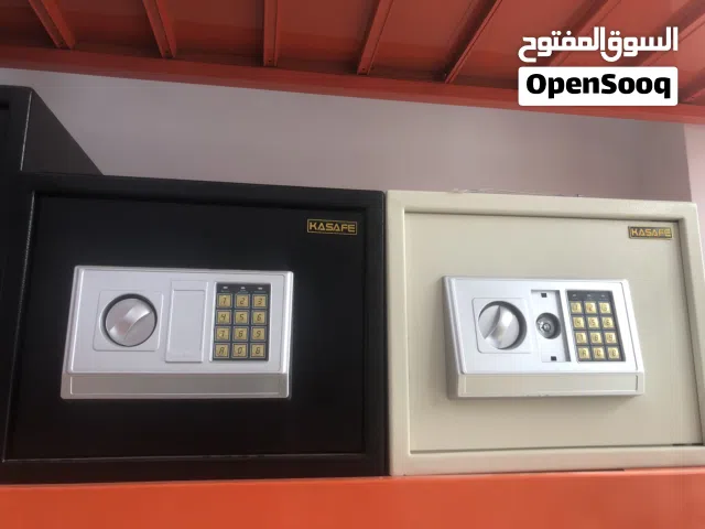 متوفر 2 كاصات لون ابيض ولون اسود