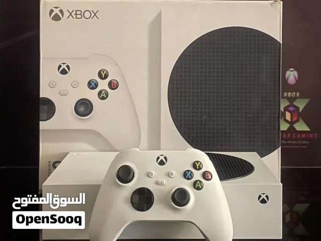 Xbos series s بحاله الجديد مع مكتبه العاب مملوكة قويه