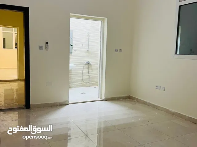 700 m2 More than 6 bedrooms Villa for Sale in Abu Dhabi Madinat Al Riyad