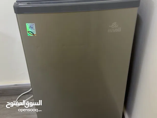 ثلاجه للبيع بحالة ممتازه