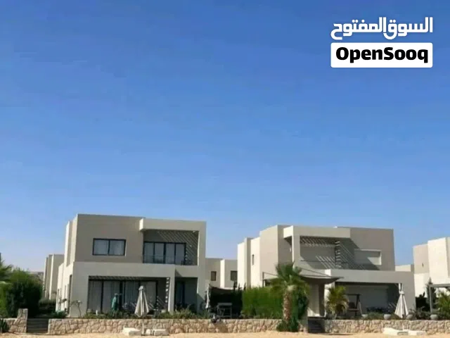 امتلك شاليه أو فيلا بإطلالة مباشرة على اللاجون أو البحر