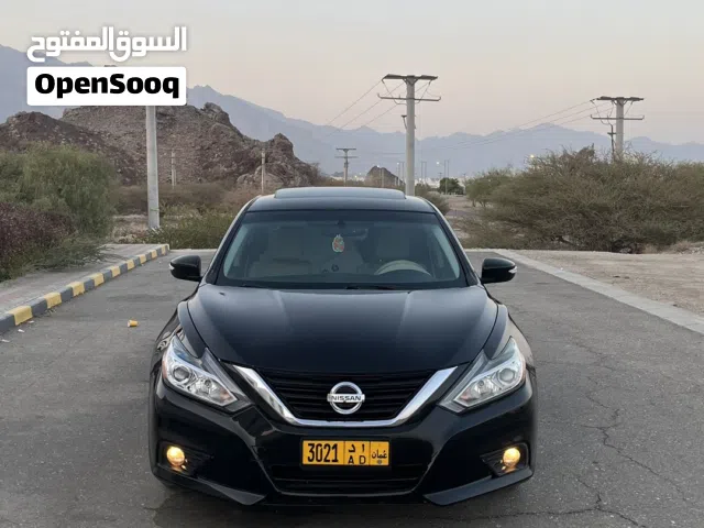 Used Nissan Altima in Al Dakhiliya