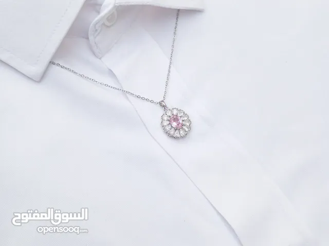 قلائـد ستانليـس.