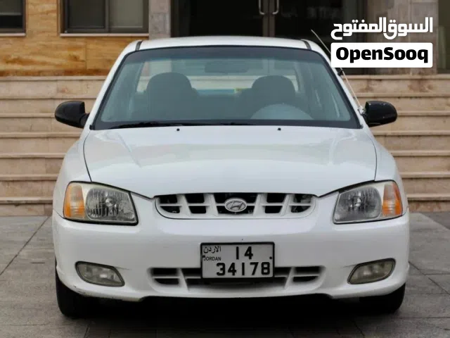 2001 Hyundai Accent Standard