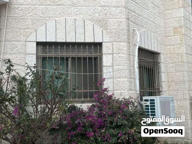 400 m2 More than 6 bedrooms Townhouse for Sale in Ramallah and Al-Bireh Dahiat Al Rayhan