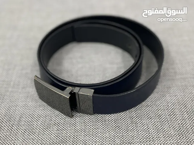 جلد لون كحلي طول 105 سم بحالة ممتازة