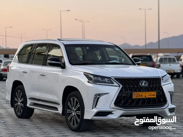 Lexus LX 2018 in Al Dakhiliya