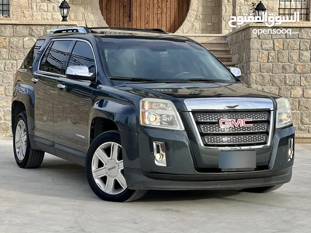 GMC Terrain SLT-2 2010 AWD Full Options Clean Carfax.