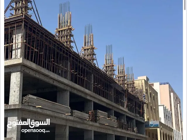 (أنا المالك) محل تجاري كورنر قيد الإنشاء بمساحة 31م في بوشر الغبرة عند أبراج الأصالة (تطوير تثمير)