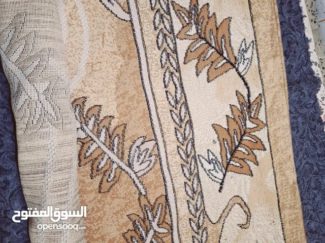 سجاد عدد 2 مستعمل نظيف