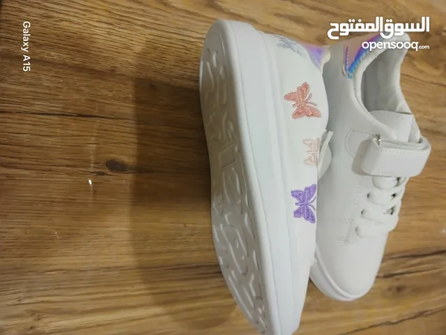 White Comfort Shoes in Central Governorate