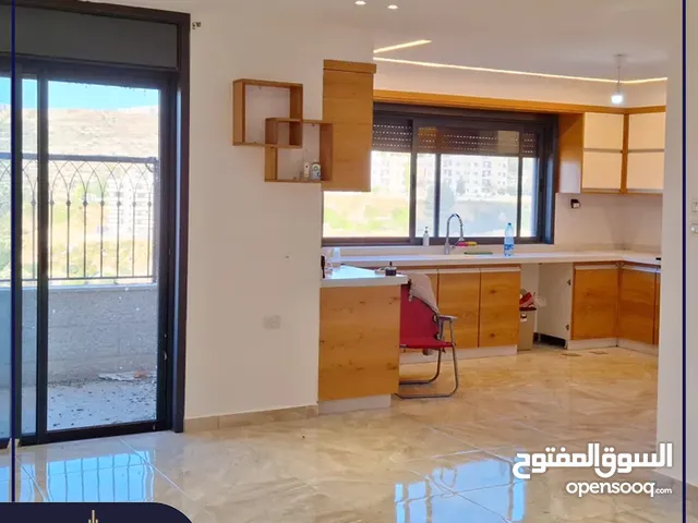 185 m2 3 Bedrooms Apartments for Rent in Ramallah and Al-Bireh Al Tira