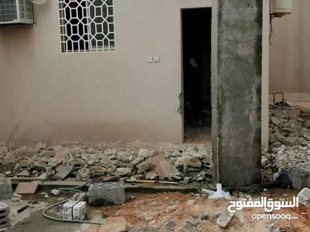 كادر لبخ وبناء وترميم وتفليش وسيراميك ونثر
