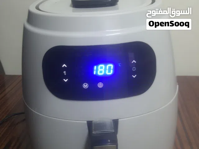 قلاية السيف كبيرة شبه جديده ومكنسة باناسونك للبيع بالدمام