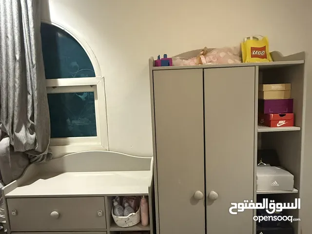 خزانة ووحدة ادراج أطفال (إيكيا) حالة الجديد