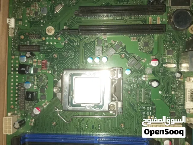 للوحه لي بيع سعره مافيش منا في سوق كامل ودور بي شوي عليك سوكت1150 جيل رابع معاها ضمان معالج i5 4570