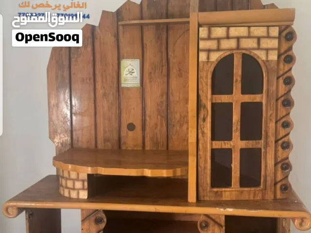 مكتبه خشبها قوووي/ حراج ام الياس