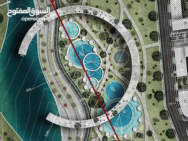 قطع تجارية مُميزة خلف المدينة الرياضية.