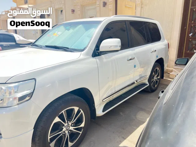 Used Toyota Land Cruiser in Dubai