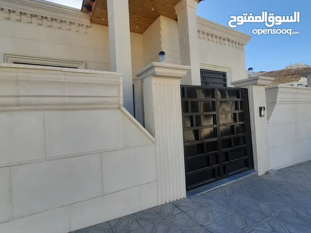 شبه فيلا في ارقى مناطق شومر
