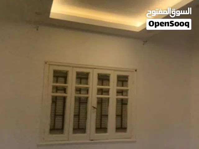 شقه فاضيه للإيجار في الفويهات للعائلات الاجنبيه فقط