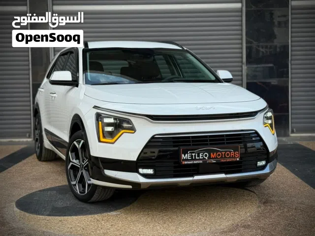 2022 كيا نيرو Standard