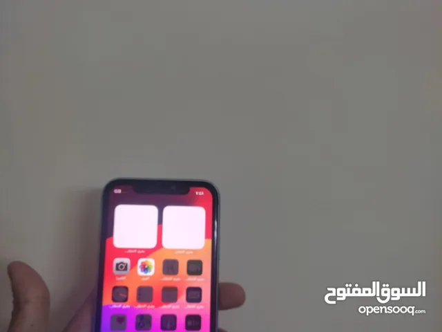 iPhone 11 LCD charge الدهر مكسور