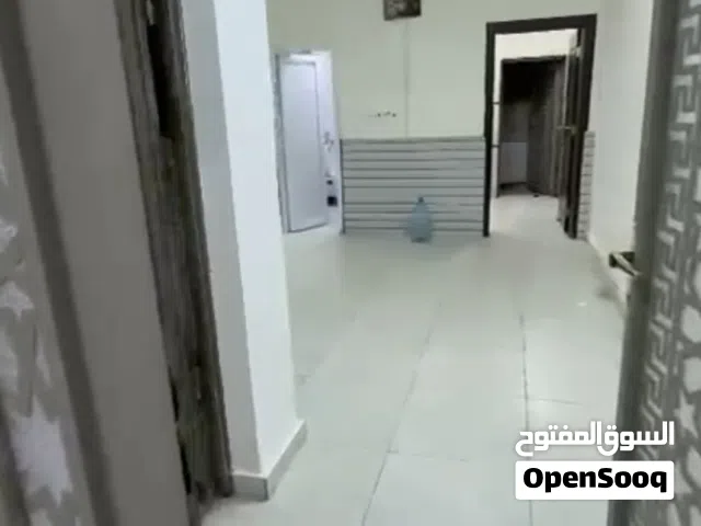 130 m2 2 Bedrooms Apartments for Rent in Basra Tuwaisa