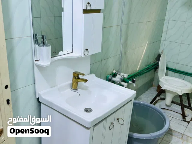 مغسله  ومرايه وخلاط