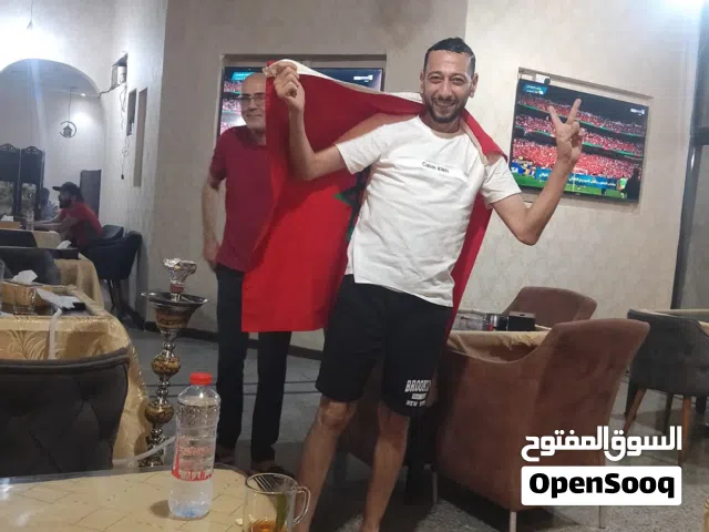 نعمل فى مجال دهانات او الصبغ دخلى وخارجي ونعمل فى جميع ديكورات
