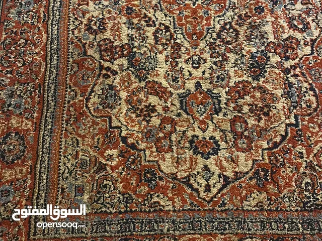 كوشة هومر شبه جديدة 300 وطاقم دار نوم أربعة قطع بني وليد ب 600
