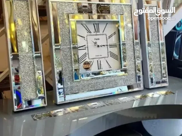 ساعه جداريه كبيرة