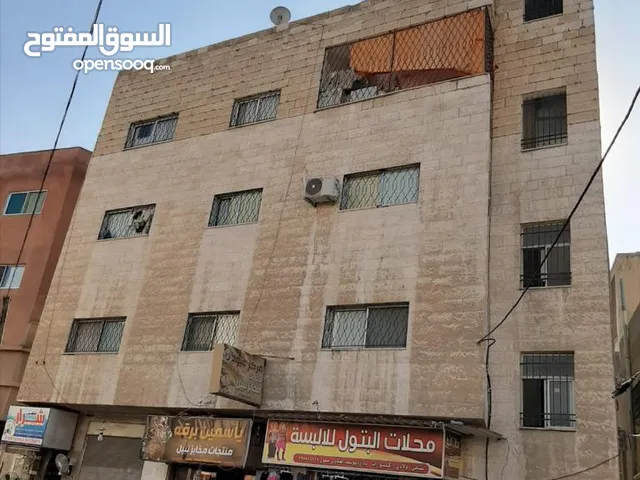 بنايه للبيع على شارع تجاري بدخل ممتاز بداعي السفر الرجاء التواصل:  خالد ابو ليل