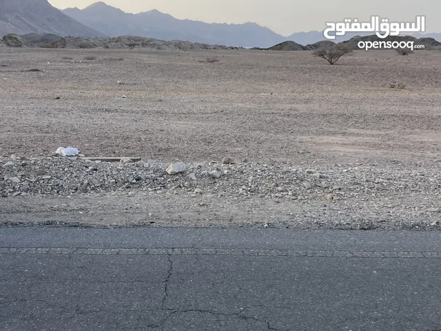 ارض كونر ووسيطة مدينة النهضة مربع17 اول خط عالشارع