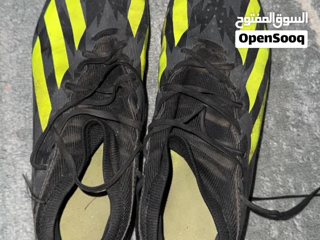 جوتي اديداس للبيع مقاس 44 جديد جدا