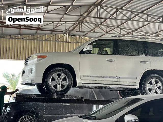 Used Toyota Land Cruiser in Abu Dhabi